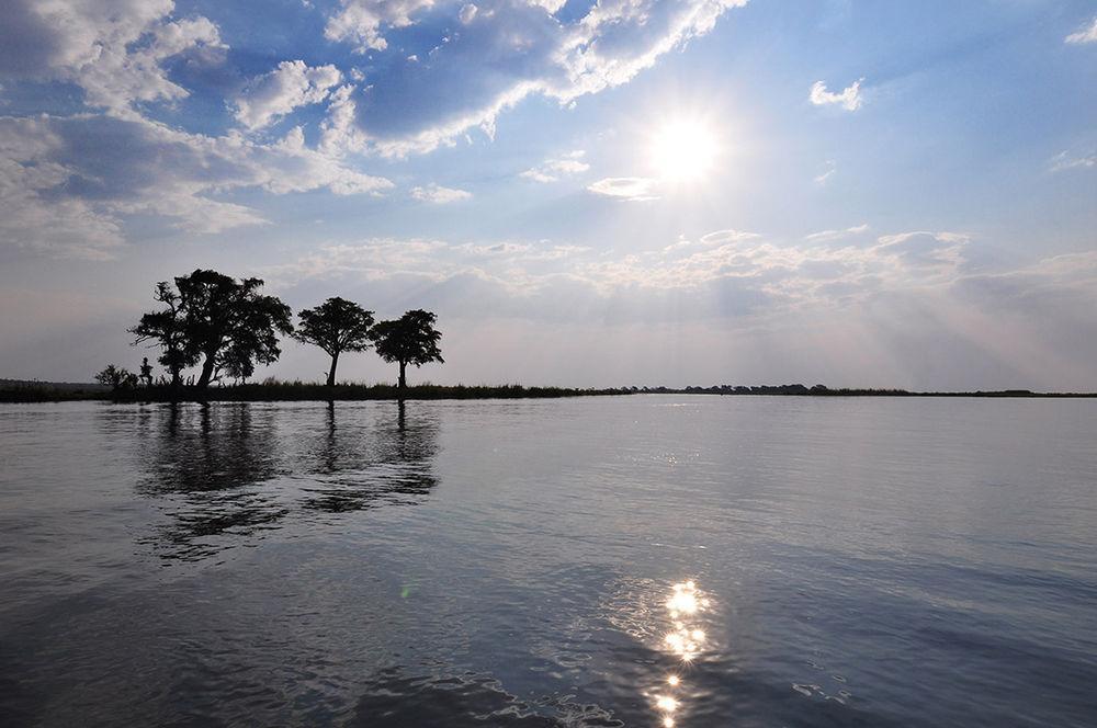 ホテル Sanctuary Chobe Chilwero カサネ エクステリア 写真