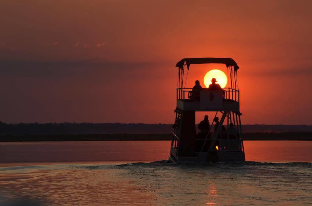 ホテル Sanctuary Chobe Chilwero カサネ エクステリア 写真