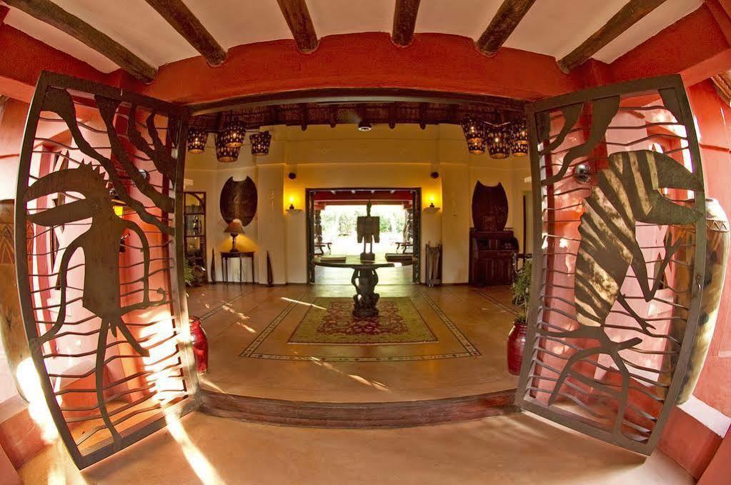 ホテル Sanctuary Chobe Chilwero カサネ エクステリア 写真